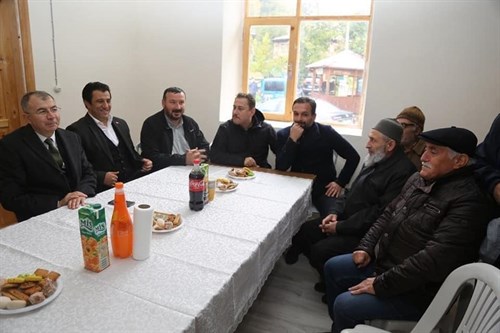 Valimiz Sayın Yılmaz DORUK Başköy Köyü Muhtarlık Binasında Vatandaşlarımızla Bir Araya Geldi